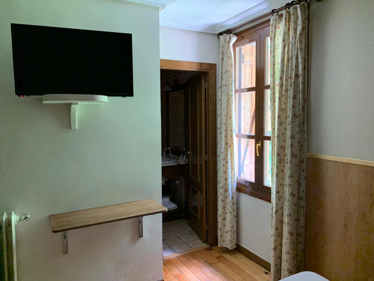 Hotel Charle Jaca Eksteriør bilde