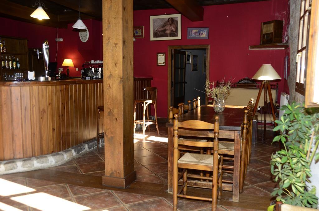 Hotel Charle Jaca Eksteriør bilde